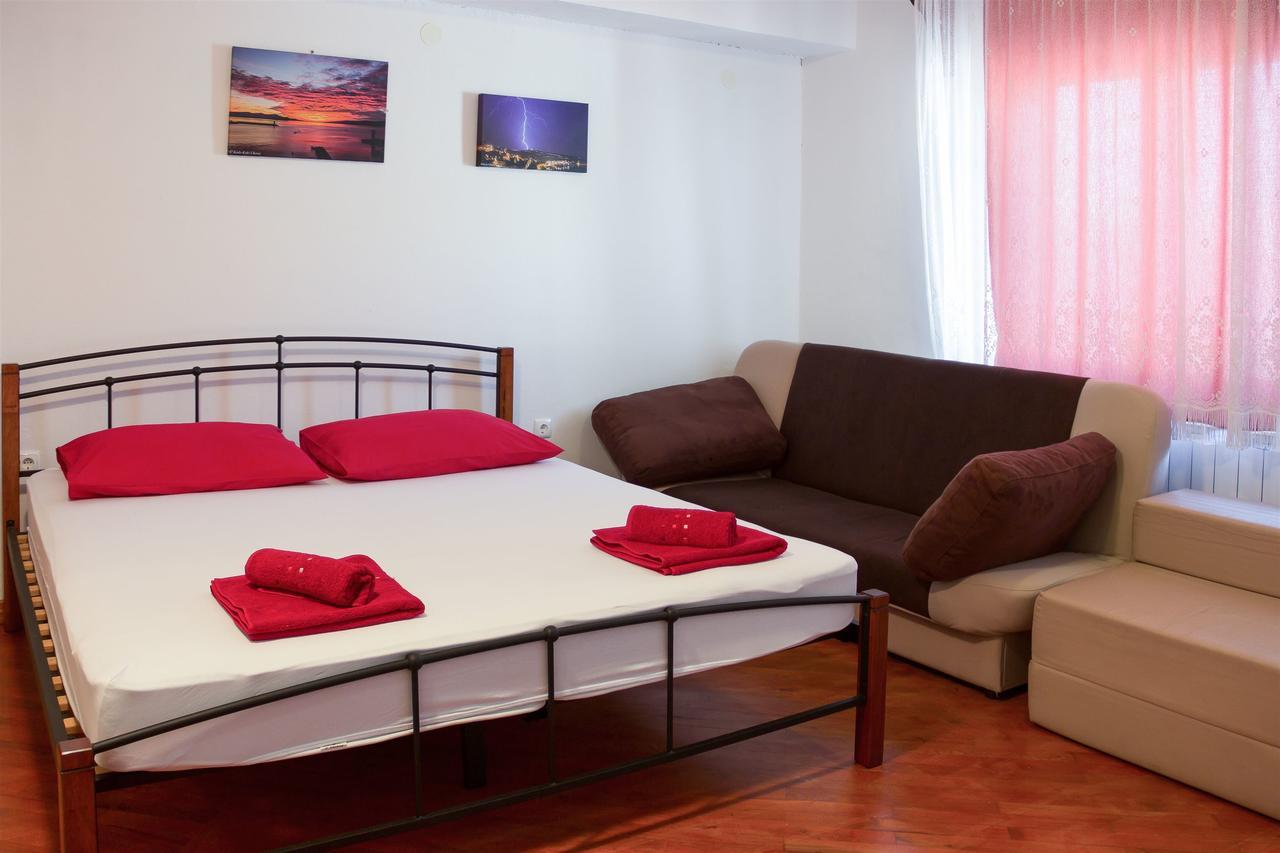 Apartments Marijana Senj  Esterno foto
