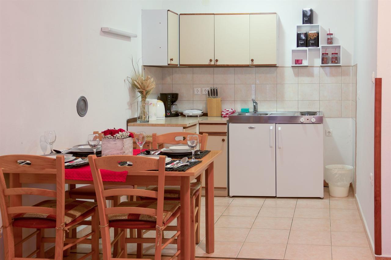 Apartments Marijana Senj  Esterno foto