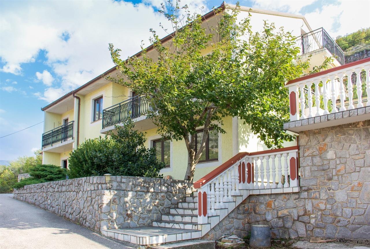 Apartments Marijana Senj  Esterno foto
